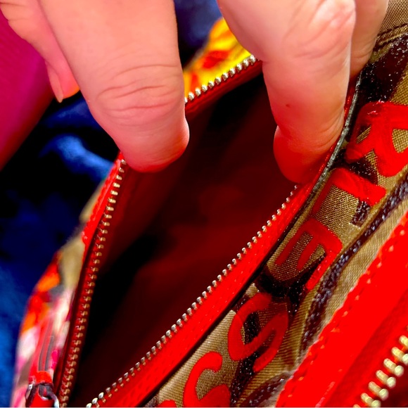 Coach Crossbody- Sunflower - Picture 2 of 5